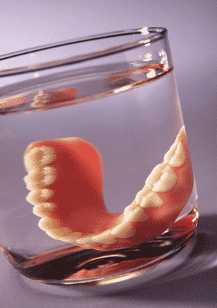 reinigen van gebitsprothese