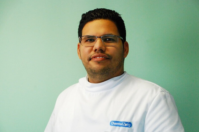 Klinisch Prothese Technicus A. Diaz Yepes