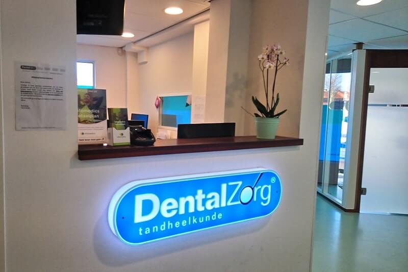 Frontdesk of DentalZorg Amsterdam Noord