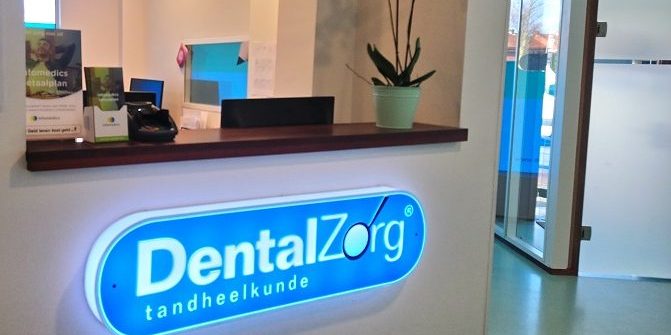 tandarts-amsterdam-noord-header-800-e1573820150161-671x335